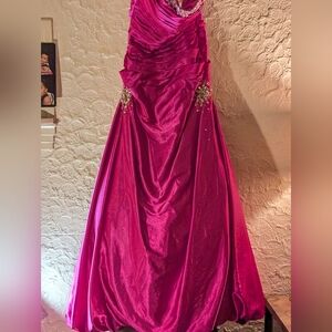 Mori Lee's evening, wedding or prom gown. Size 10